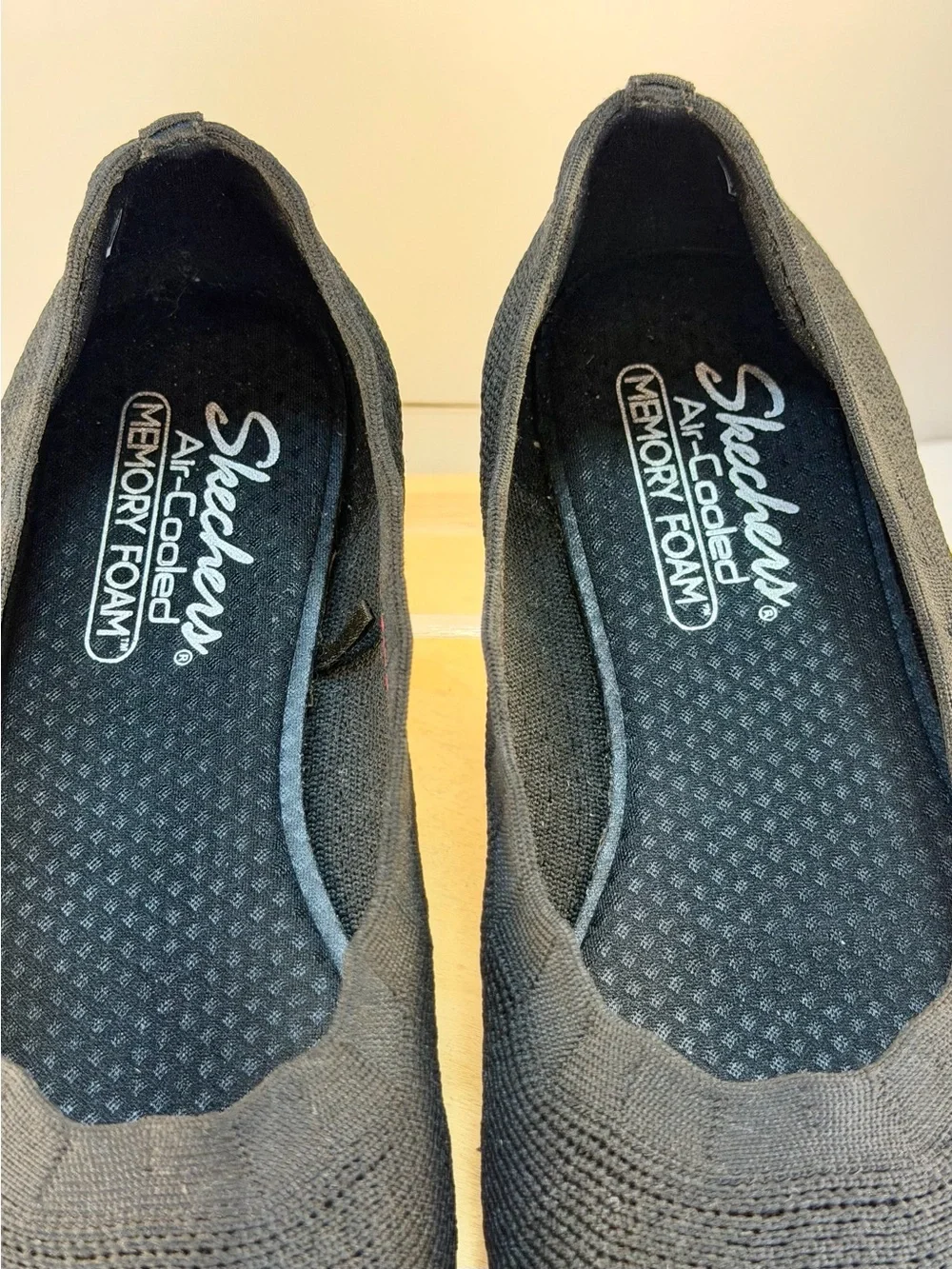 Skechers cleo style